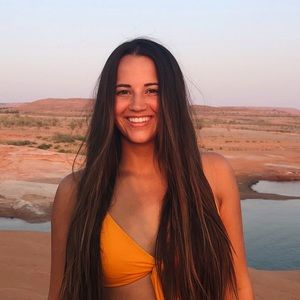 Meet your Posher, Abby